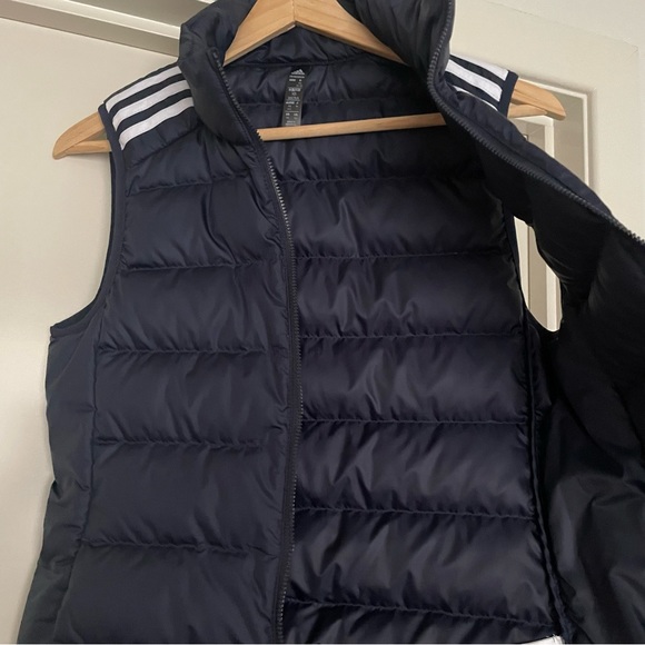 NWOT Adidas feather Gilet Vest🤍Unisex🤍Navy💙 - Picture 8 of 14
